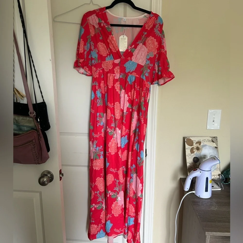 Red, colorful, floral, V-neck button, short sleeve maxi dress with waist belt - Picture 5 of 6